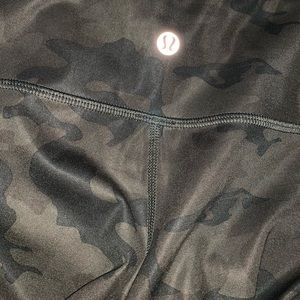 Lululemon camo tights